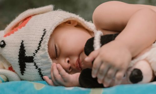 The Definitive Baby Travel Checklist: 10 Essentials for Day Trips & Overnight Stays