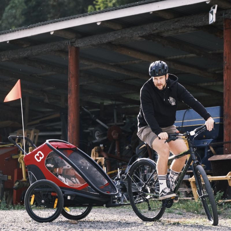 HAMAX OUTBACK TWIN CHILD BIKE TRAILER - RED + BLACK