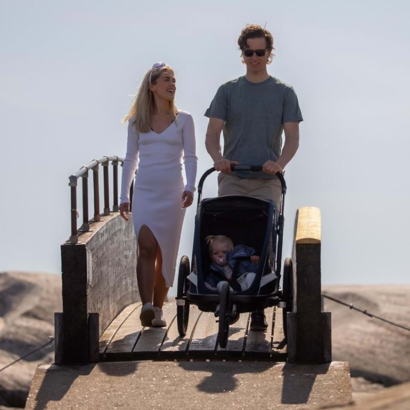 Hamax Breeze Single Child Bike Trailer - Navy + Cream