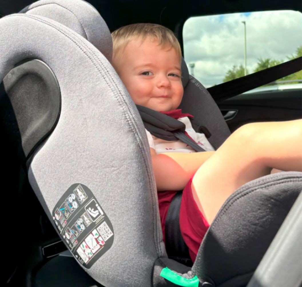 Cozy N Safe Galaxy i-Size 360° Rotating Car Seat (40–150cm) | Birth to 12 Years | ISOFIX & Top Tether - Black / Grey