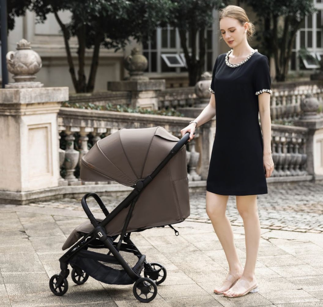 Babymore Yara Compact Stroller | Lightweight Cabin-Friendly Pushchair | Birth to 22kg | Chocolate